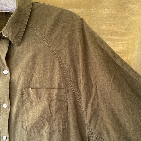 Aritzia Button Up - Picture 5 of 14